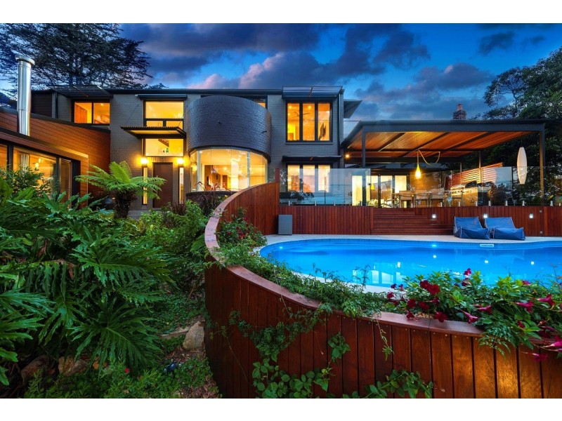 2 The Bastion, Castlecrag NSW 2068