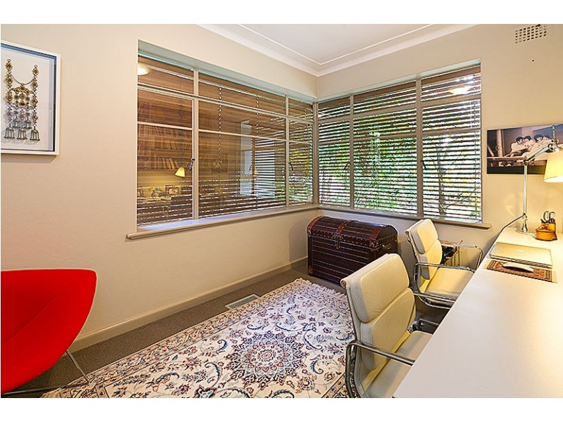 134 Edinburgh Road, Castlecrag NSW 2068