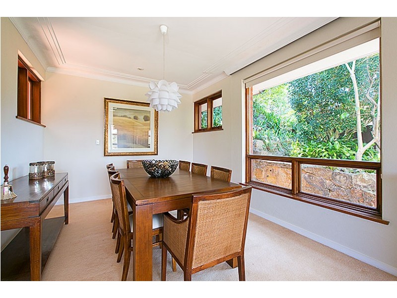 13 Cheyne Walk, Castlecrag NSW 2068