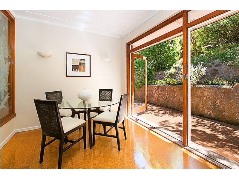 13 Cheyne Walk, Castlecrag NSW 2068