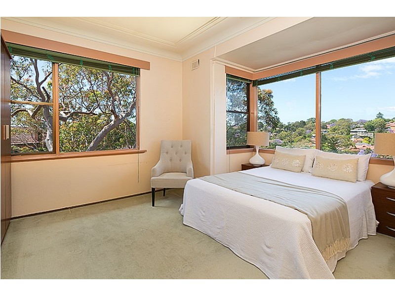 10 Lincoln Avenue, Castlecrag NSW 2068