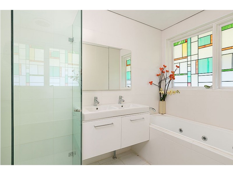 21 Cheyne Walk, Castlecrag NSW 2068