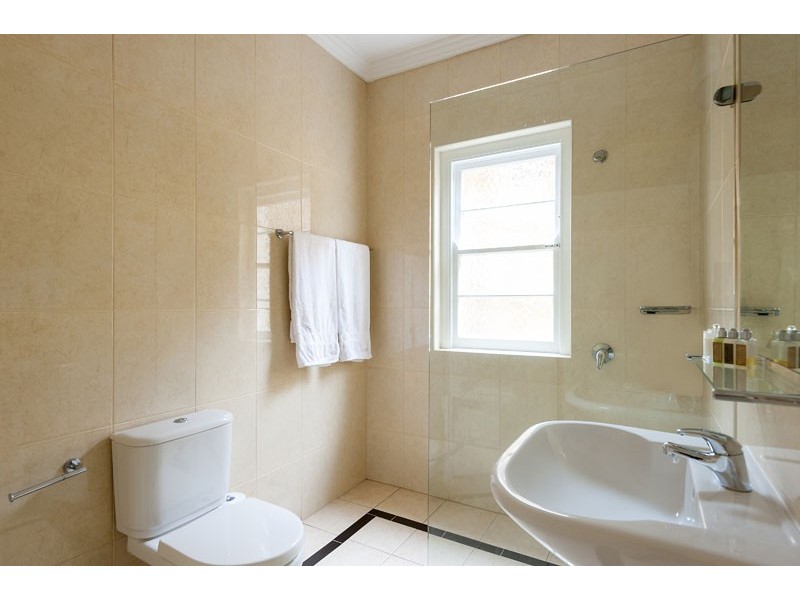 3 Sugarloaf, Castlecrag NSW 2068