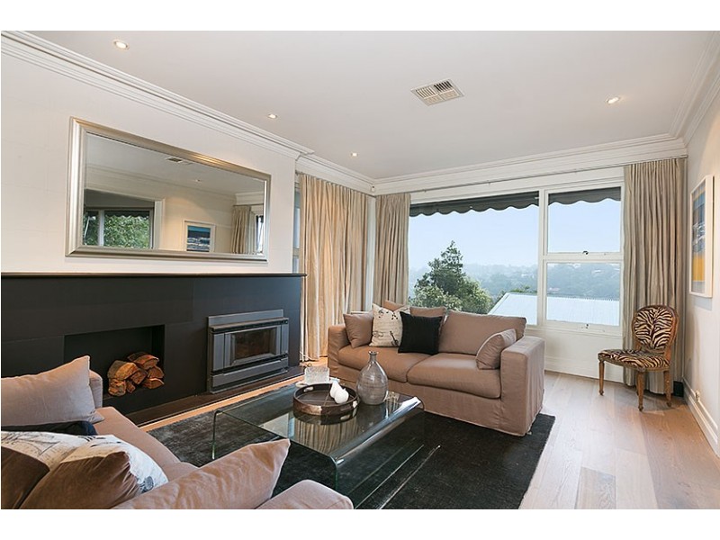 60 Linden Way, Castlecrag NSW 2068