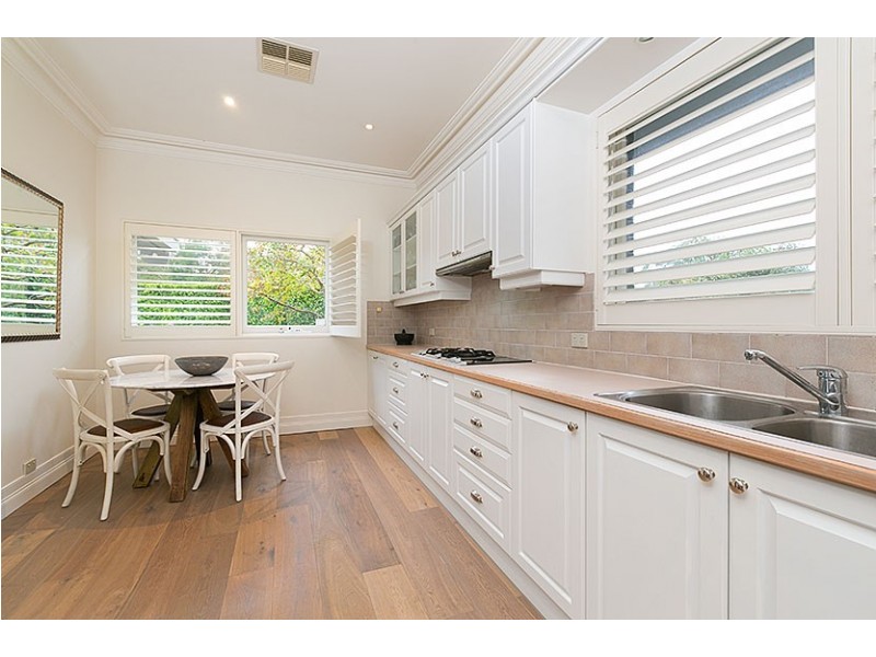 60 Linden Way, Castlecrag NSW 2068