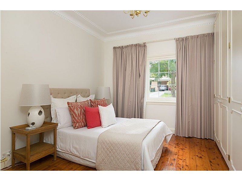 28 The Parapet, Castlecrag NSW 2068