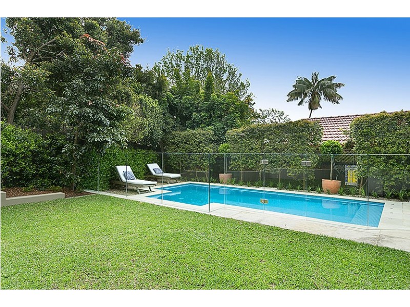 8 Rutland Avenue, Castlecrag NSW 2068