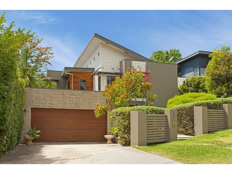 13 Raeburn Avenue, Castlecrag NSW 2068