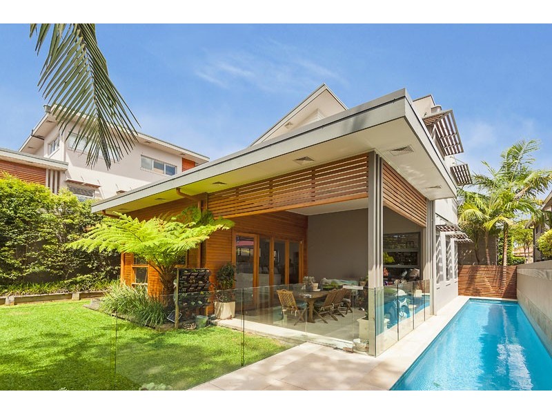 13 Raeburn Avenue, Castlecrag NSW 2068