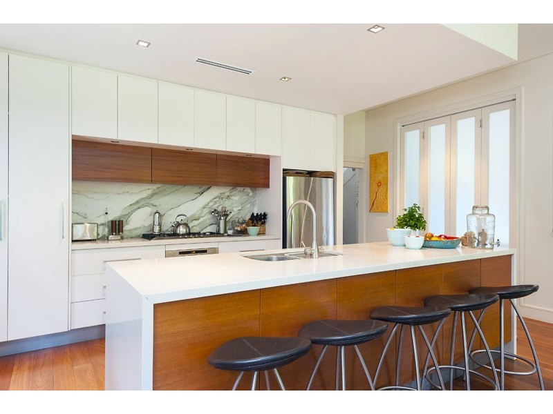 13 Raeburn Avenue, Castlecrag NSW 2068