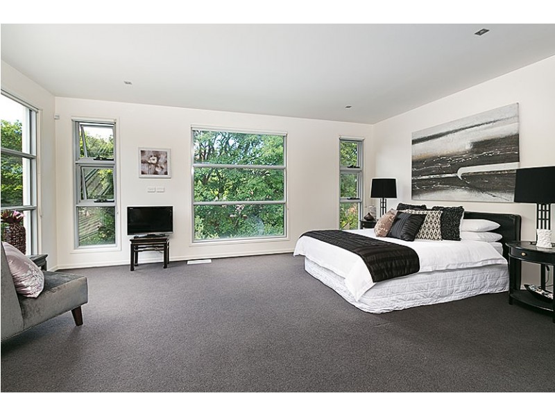 17 Sunnyside Crescent, Castlecrag NSW 2068