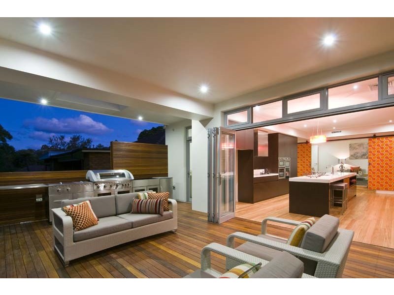 17 Sunnyside Crescent, Castlecrag NSW 2068