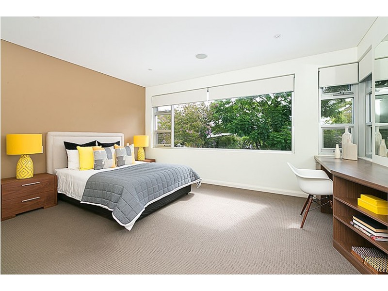 4 Charles Street, Castlecrag NSW 2068