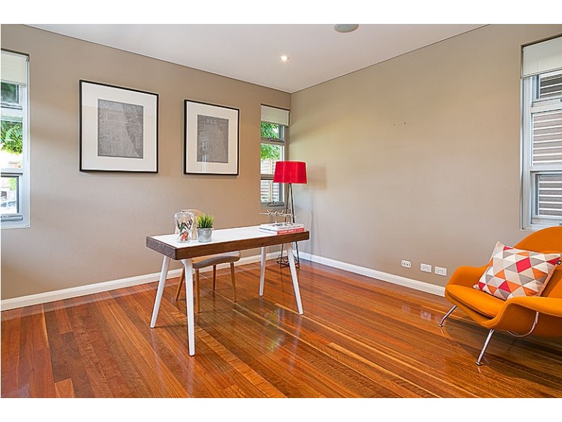 4 Charles Street, Castlecrag NSW 2068