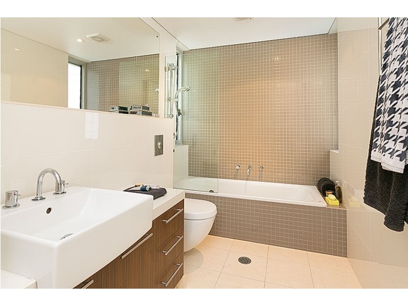 4 Charles Street, Castlecrag NSW 2068