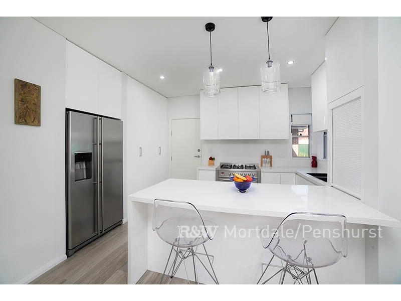 4/928 Forest Road, Peakhurst NSW 2210