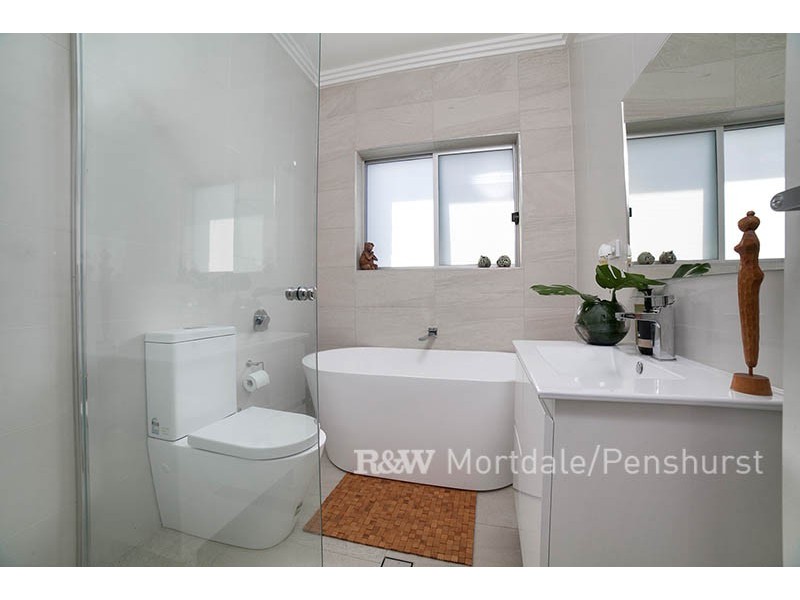 4/928 Forest Road, Peakhurst NSW 2210