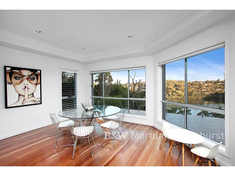 2 Tea Tree Place, Lugarno NSW 2210