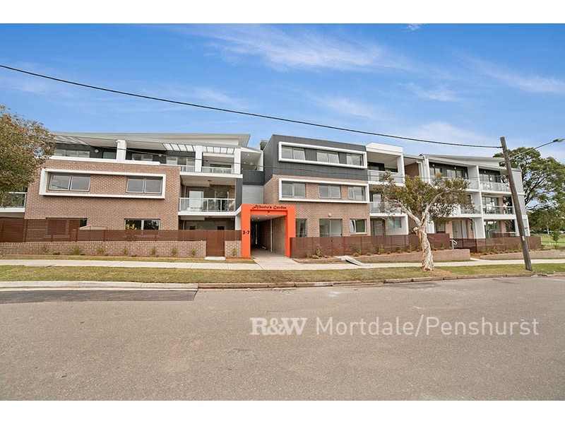 16/3-7 Gover Street, Peakhurst NSW 2210