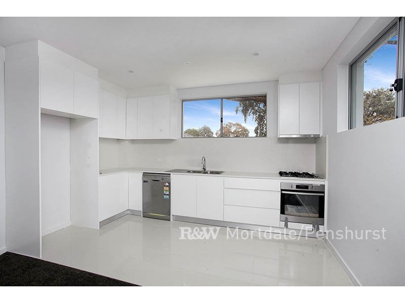 4/34-36 Gover Street, Peakhurst NSW 2210