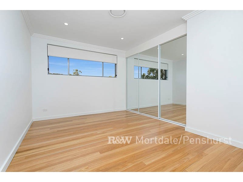 2/980 Forest Road, Lugarno NSW 2210