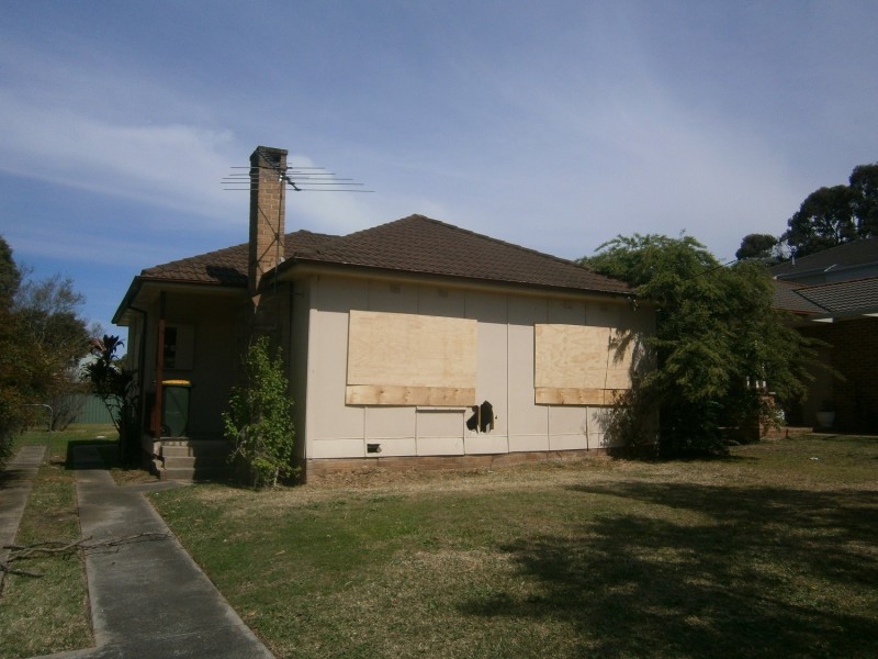 14 Peace Avenue, Peakhurst Heights NSW 2210