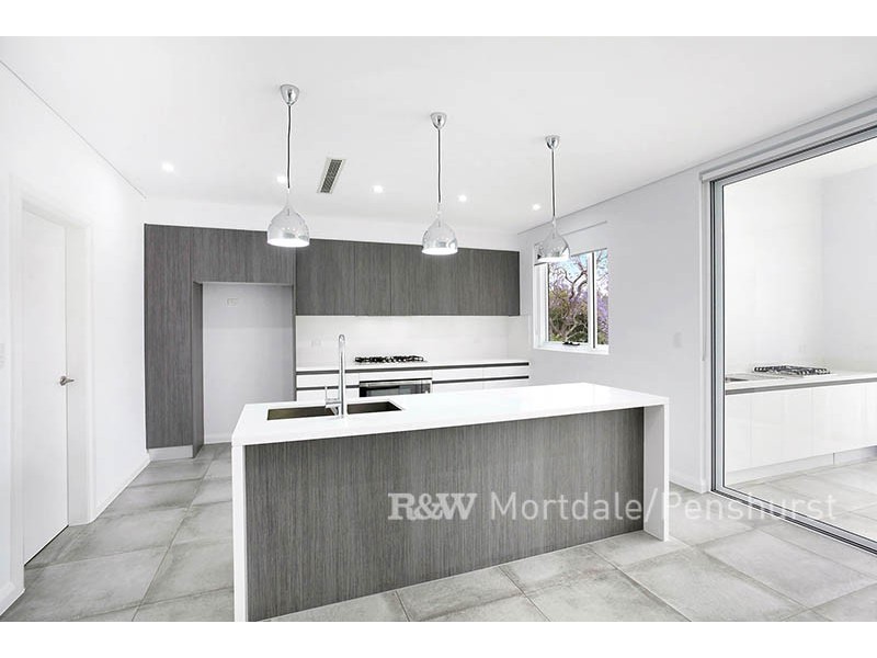 5 Clarke Street, Peakhurst NSW 2210