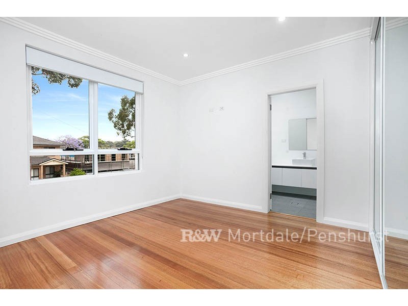 5 Clarke Street, Peakhurst NSW 2210