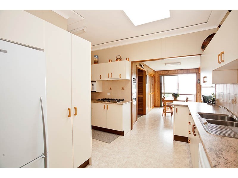 99 Belmore Road, Peakhurst NSW 2210