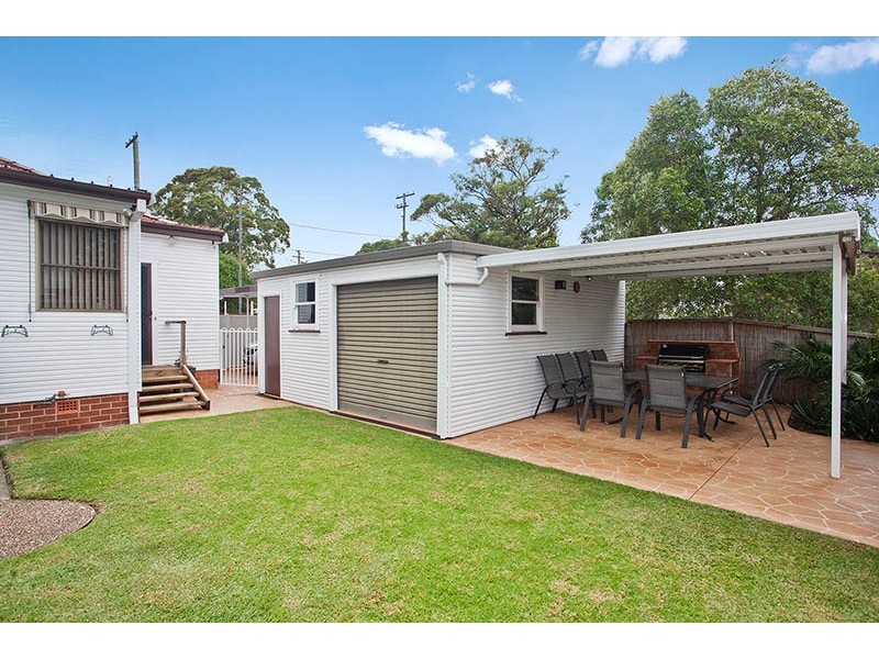 99 Belmore Road, Peakhurst NSW 2210