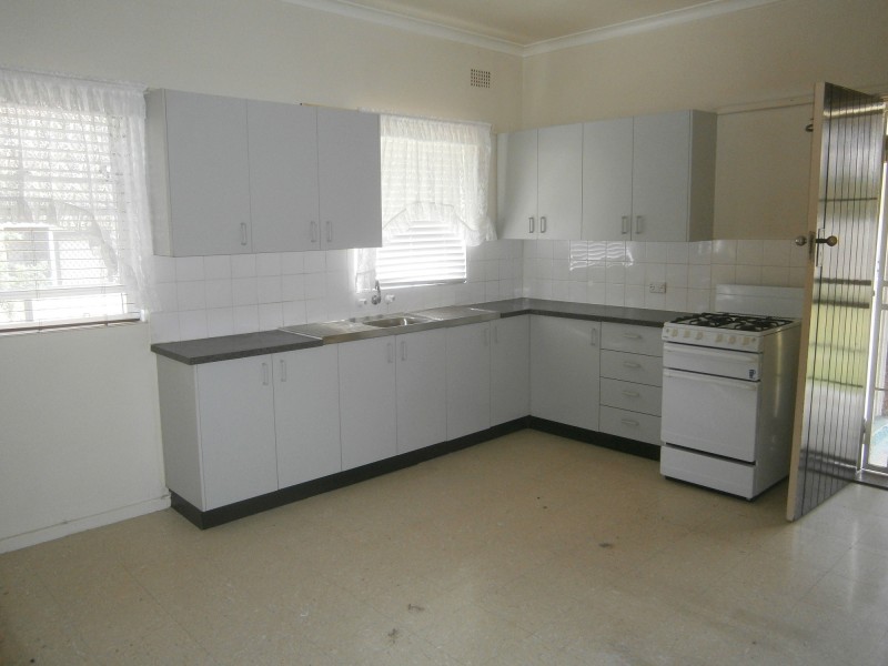 5 Baumans Road, Riverwood NSW 2210