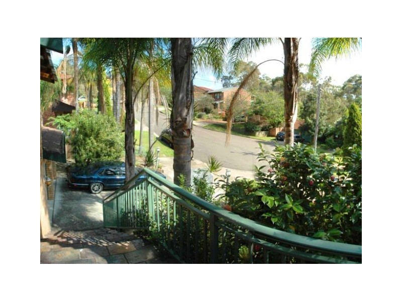 9 Banksia Place, Lugarno NSW 2210