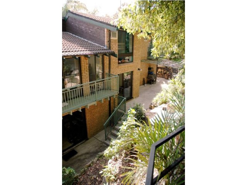 9 Banksia Place, Lugarno NSW 2210