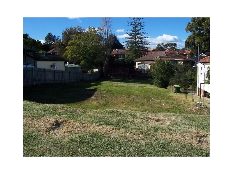 7 Tournay Street, Peakhurst NSW 2210