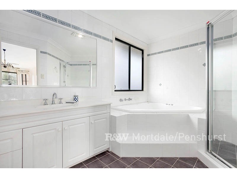 16 Hilltop Avenue, Padstow Heights NSW 2211