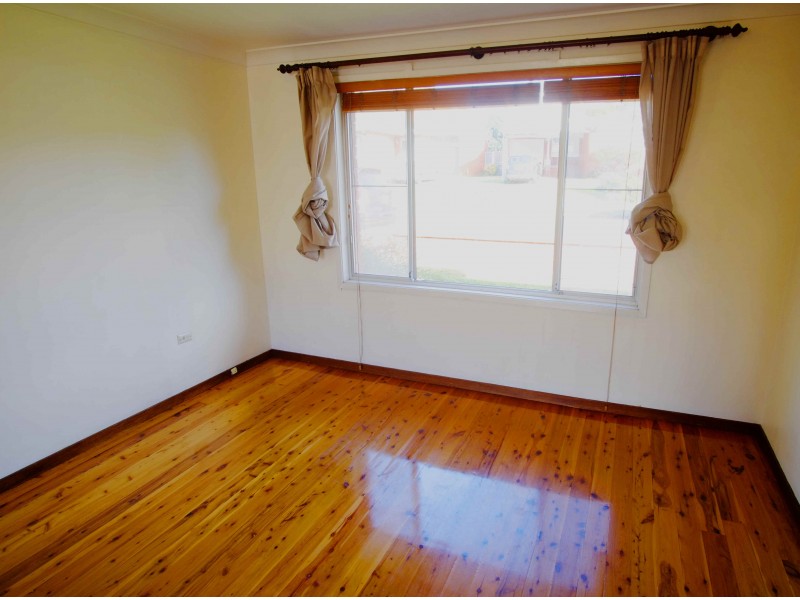 6 Redgum Drive, Lugarno NSW 2210