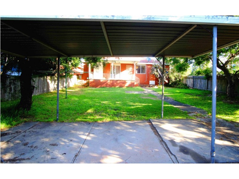 6 Redgum Drive, Lugarno NSW 2210