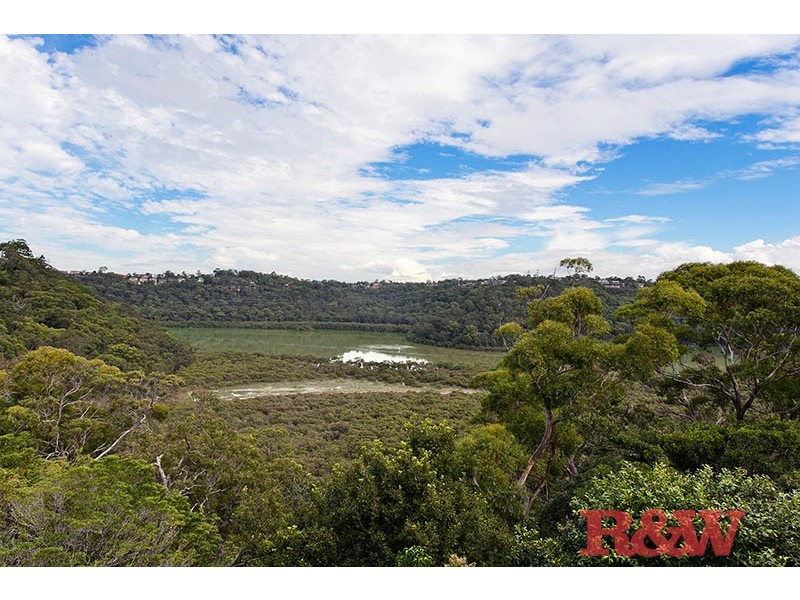 39 Moons Ave, Lugarno NSW 2210