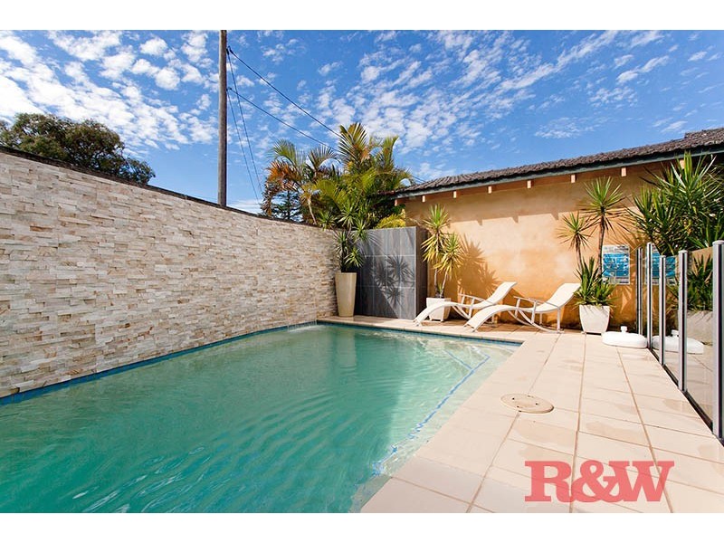 39 Moons Ave, Lugarno NSW 2210