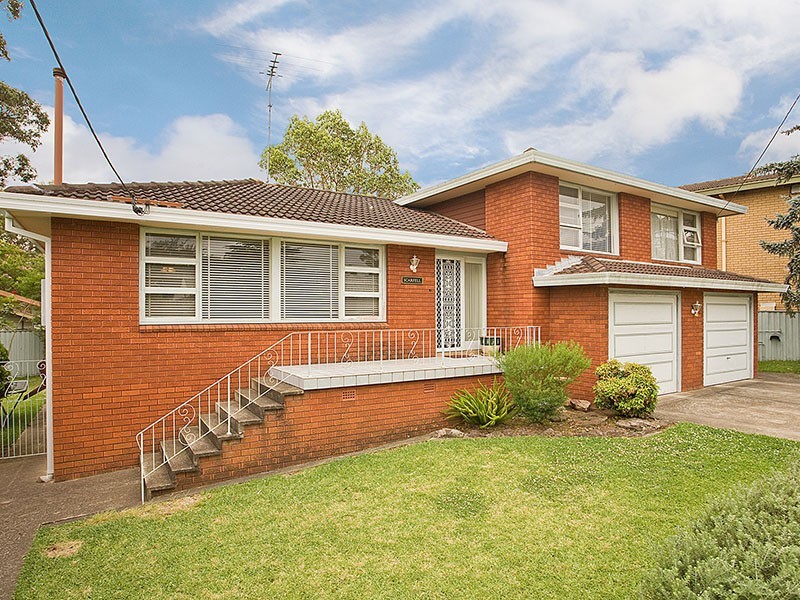 Peakhurst Heights NSW 2210