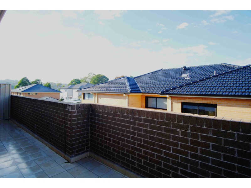 11/4-6 Lawrence Street, Peakhurst NSW 2210