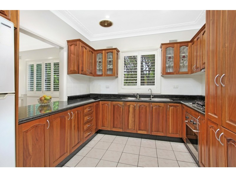 8 Roberts Avenue, Mortdale NSW 2223