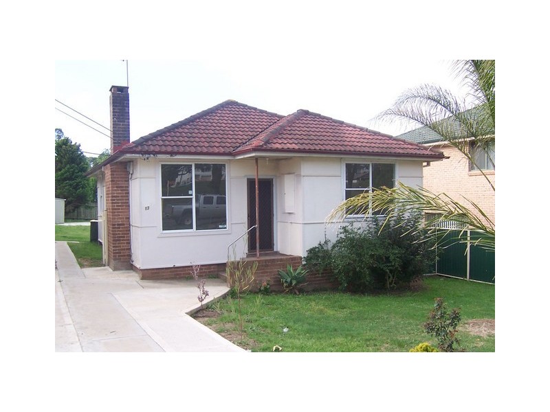 13 Isaac Street, Peakhurst NSW 2210