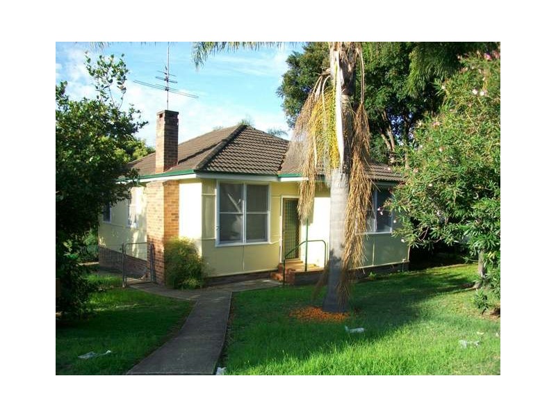 7 Isaac Street, Peakhurst NSW 2210