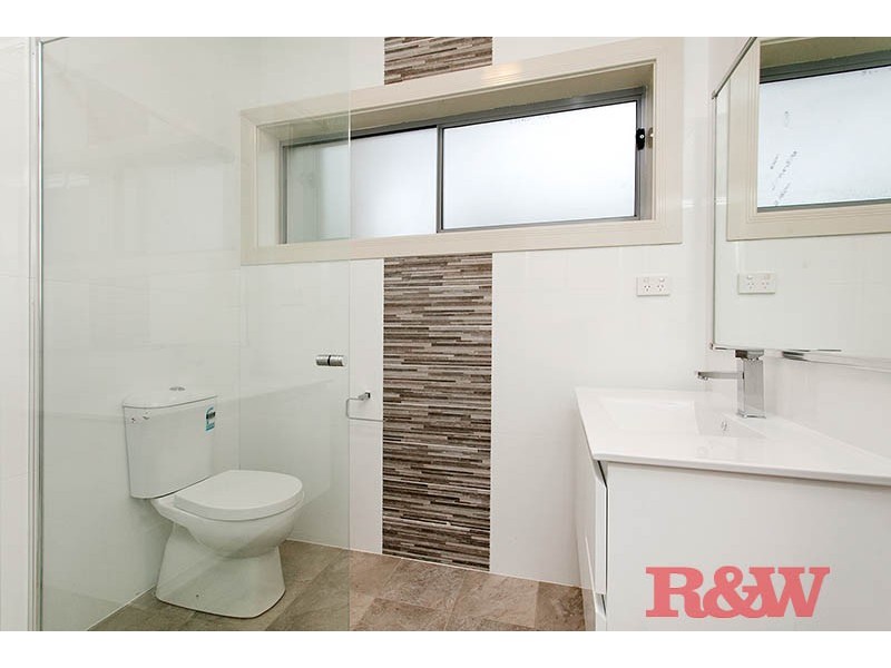 31A Hugh Avenue, Peakhurst NSW 2210