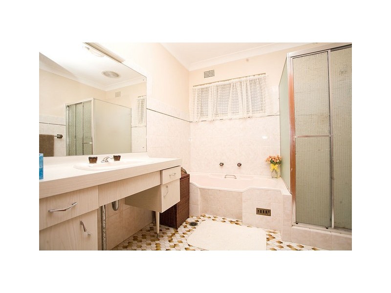 11 Hodge Street, Hurstville NSW 2220