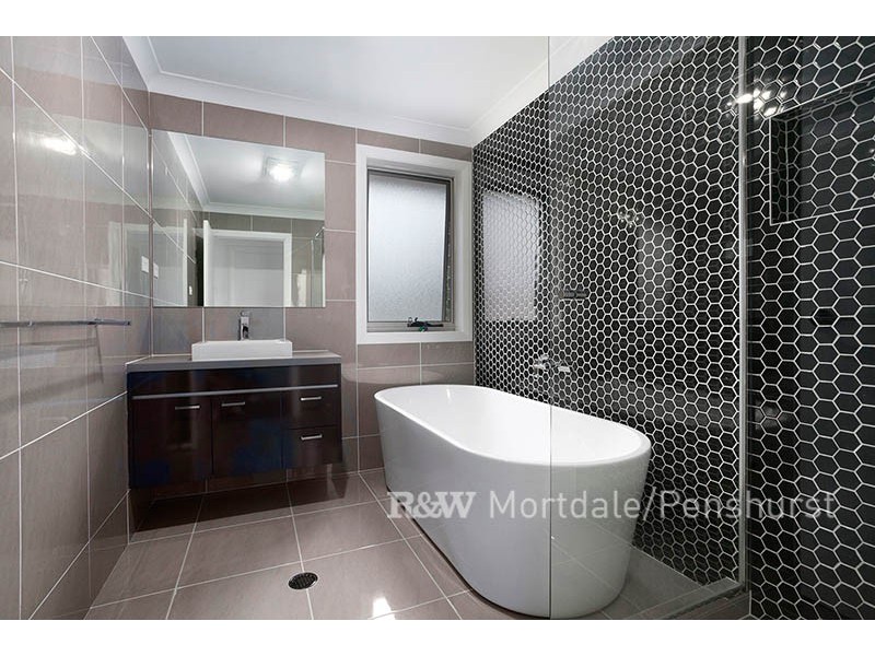 70 Baumans Road, Peakhurst NSW 2210