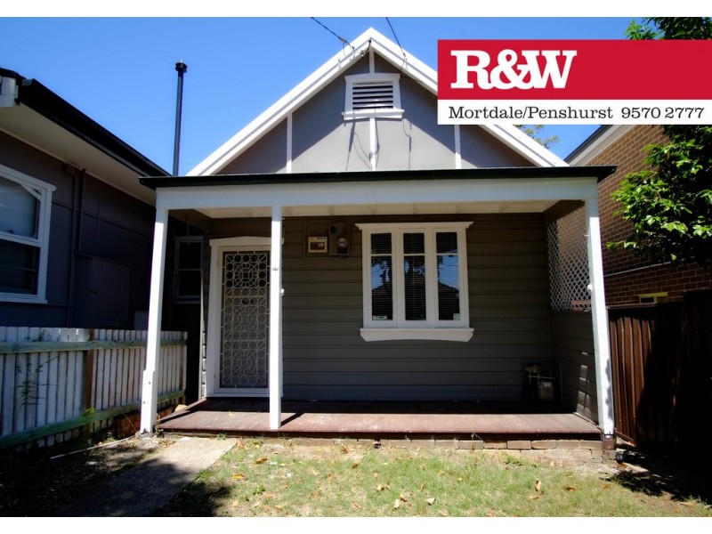 11 Universal Street, Mortdale NSW 2223