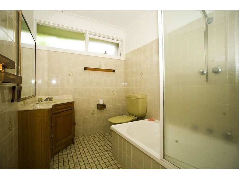 19 Whitegates Avenue, Peakhurst Heights NSW 2210