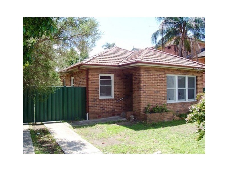 3 Graham Road, Narwee NSW 2209